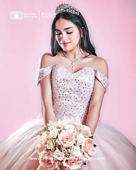 quinceañera con vestido blush renta de vestidos